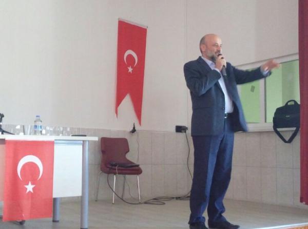 Eğitimci Duran Çetin Ekip42 Projesi Çerçevesinde Öğrencilerimize Konferans Verdi.