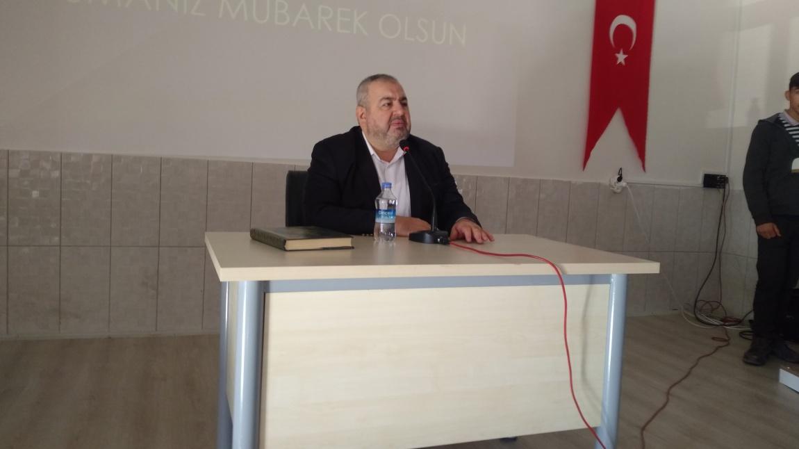 Konya Meram Baş Vaizi Mehmet Erşahin'den Aile Çevre ve Ahlak Konulu Konferans